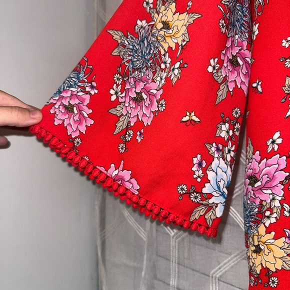 Pink Republic Red Floral Kimono - Picture 2 of 3
